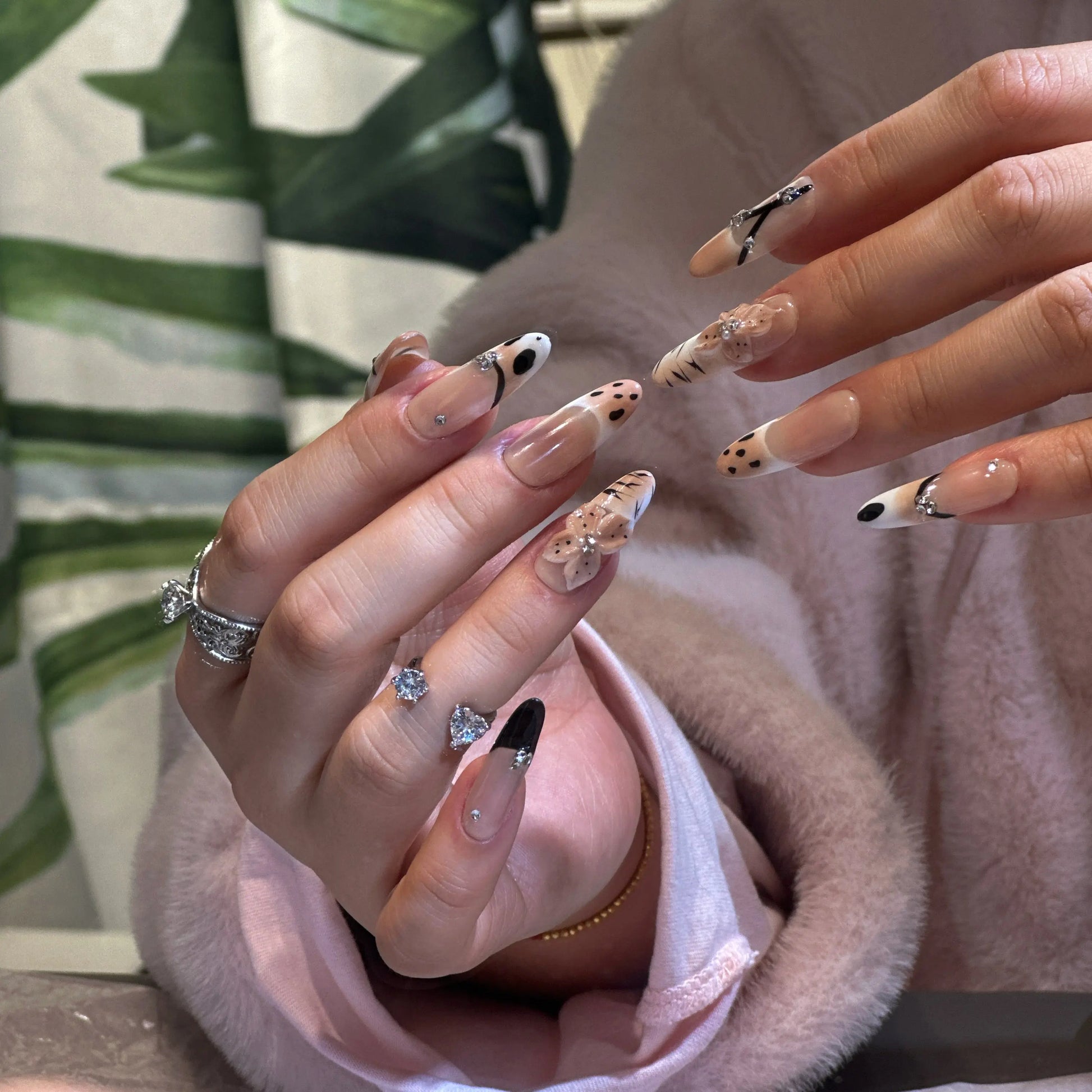 Peaceful, zen-inspired manicure with Zen Bloom minimalist press on nails.

