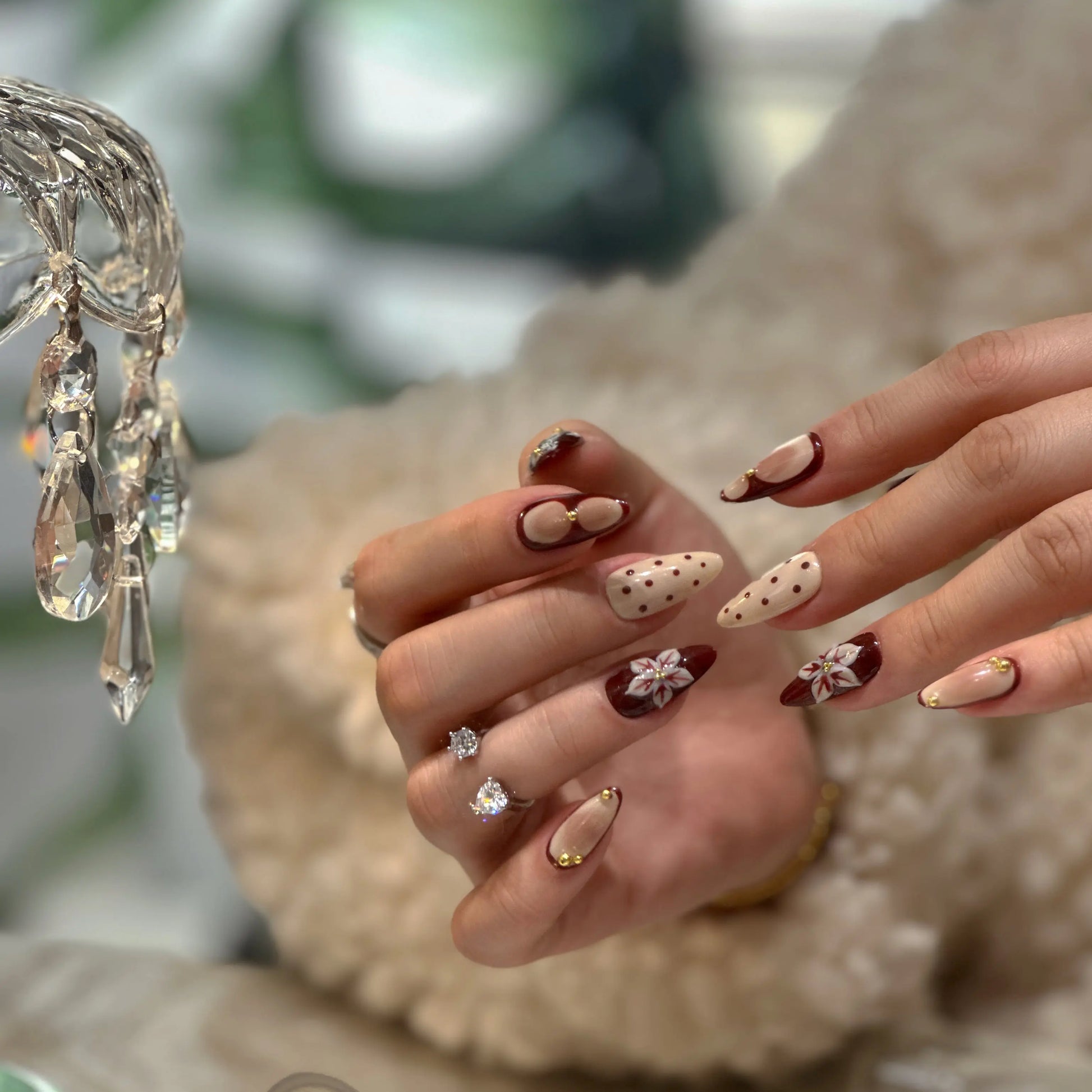 Side view showing the French tip color gradient on press on nails.