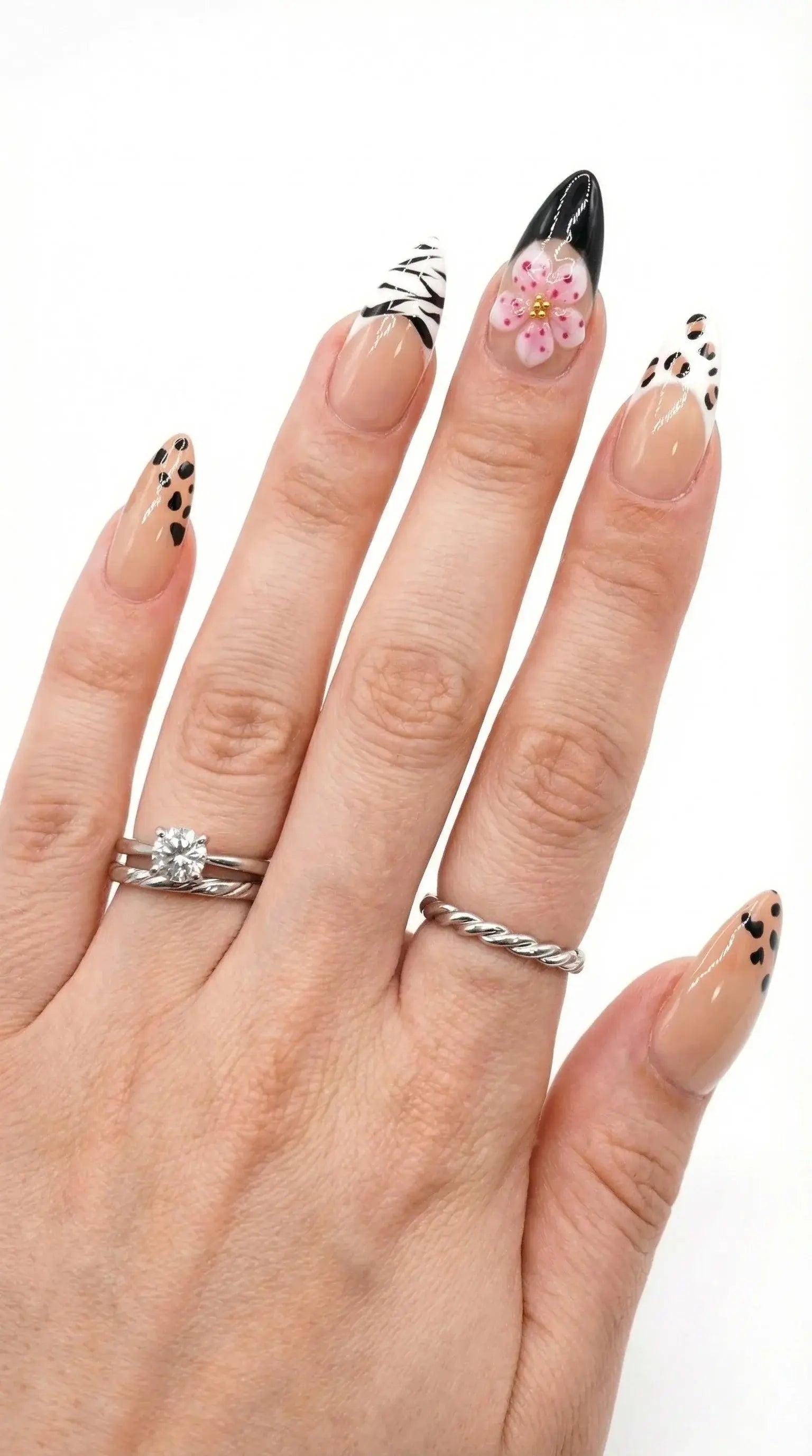 Jungle Cherry Tsuki Nails